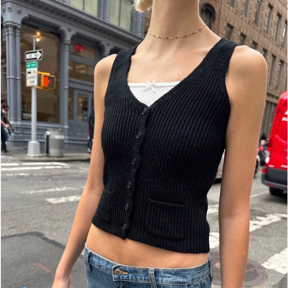 BRANDY MELVILLE VEST